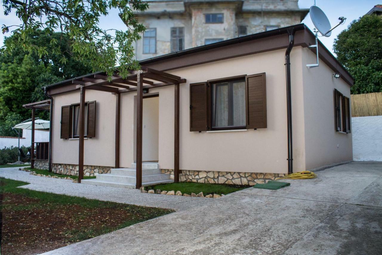 Вилла Kuca Za Odmor Natalija Пула Экстерьер фото